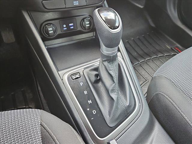 Used 2021 Hyundai Accent SE image 12