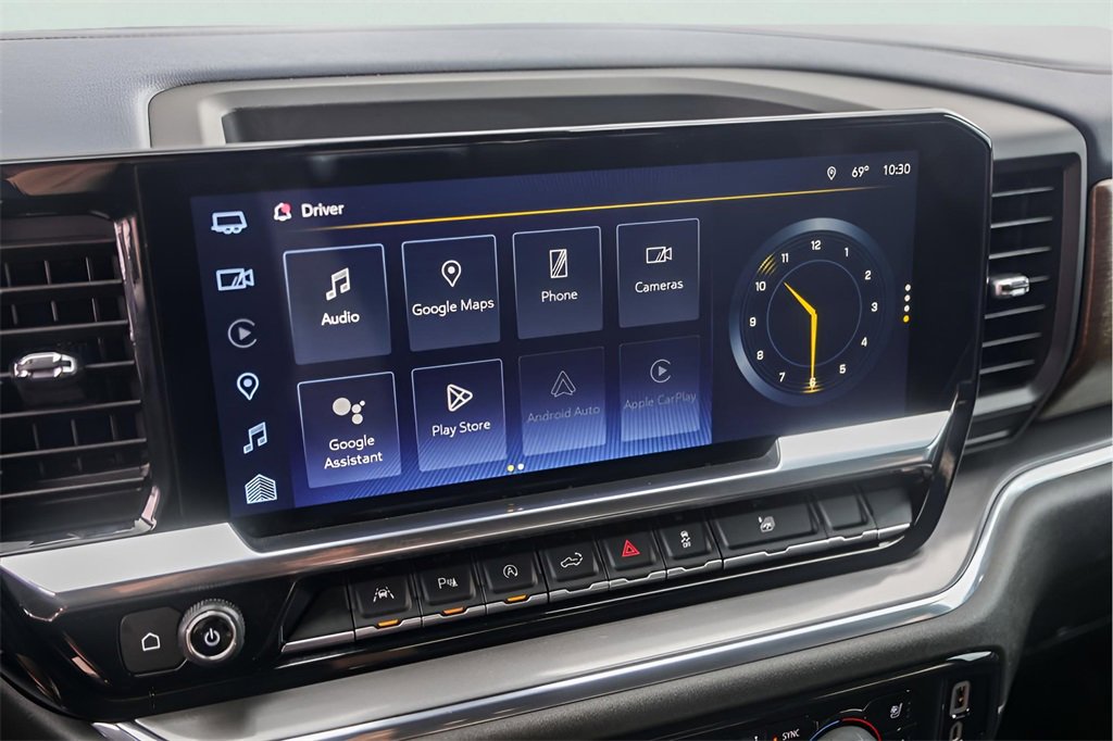 Certified 2023 Chevrolet Silverado 1500 High Country w/ Technology Package image 19