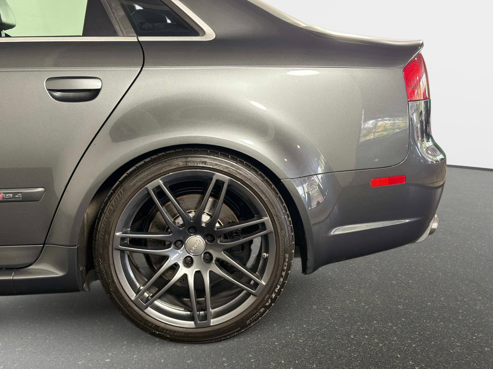 Used 2007 Audi RS 4 Sedan image 14