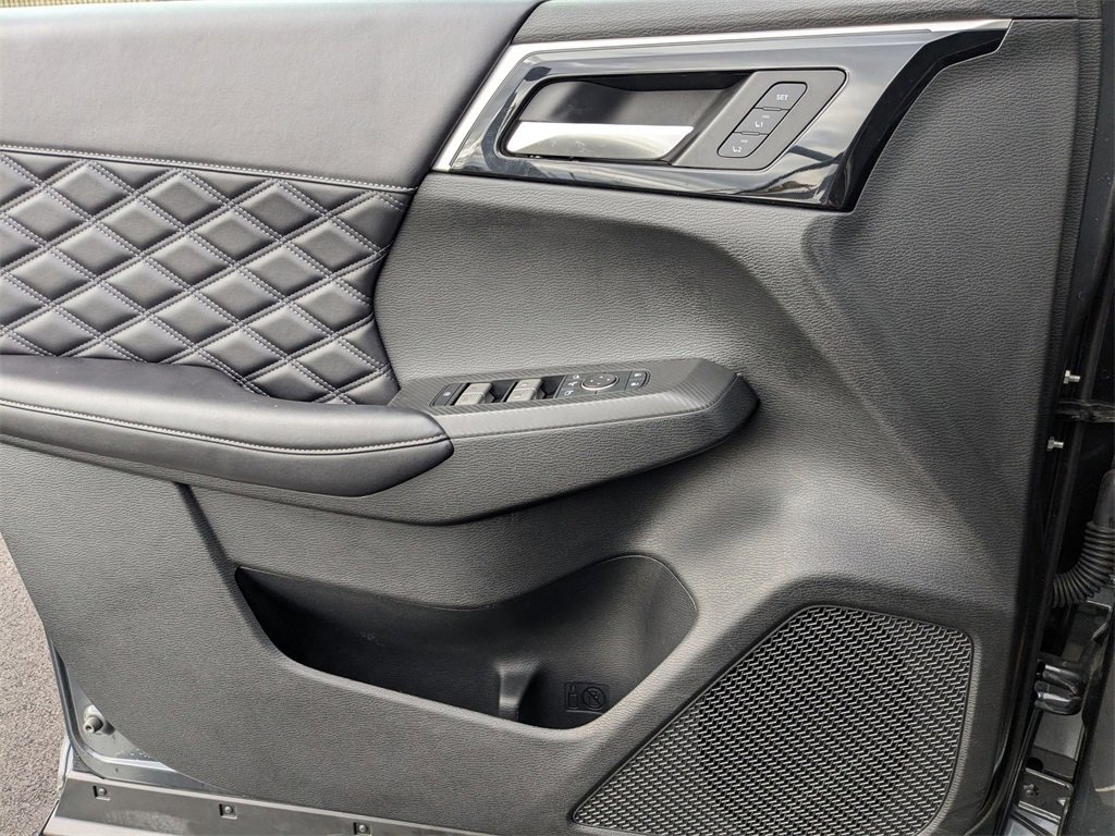 Used 2024 Mitsubishi Outlander SEL image 16