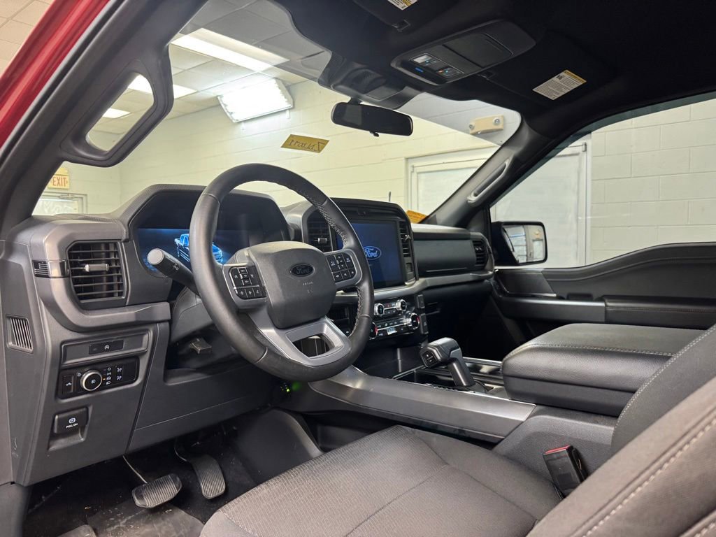 Used 2025 Ford F150 XLT w/ Equipment Group 301A Standard AWD/4WD image 16