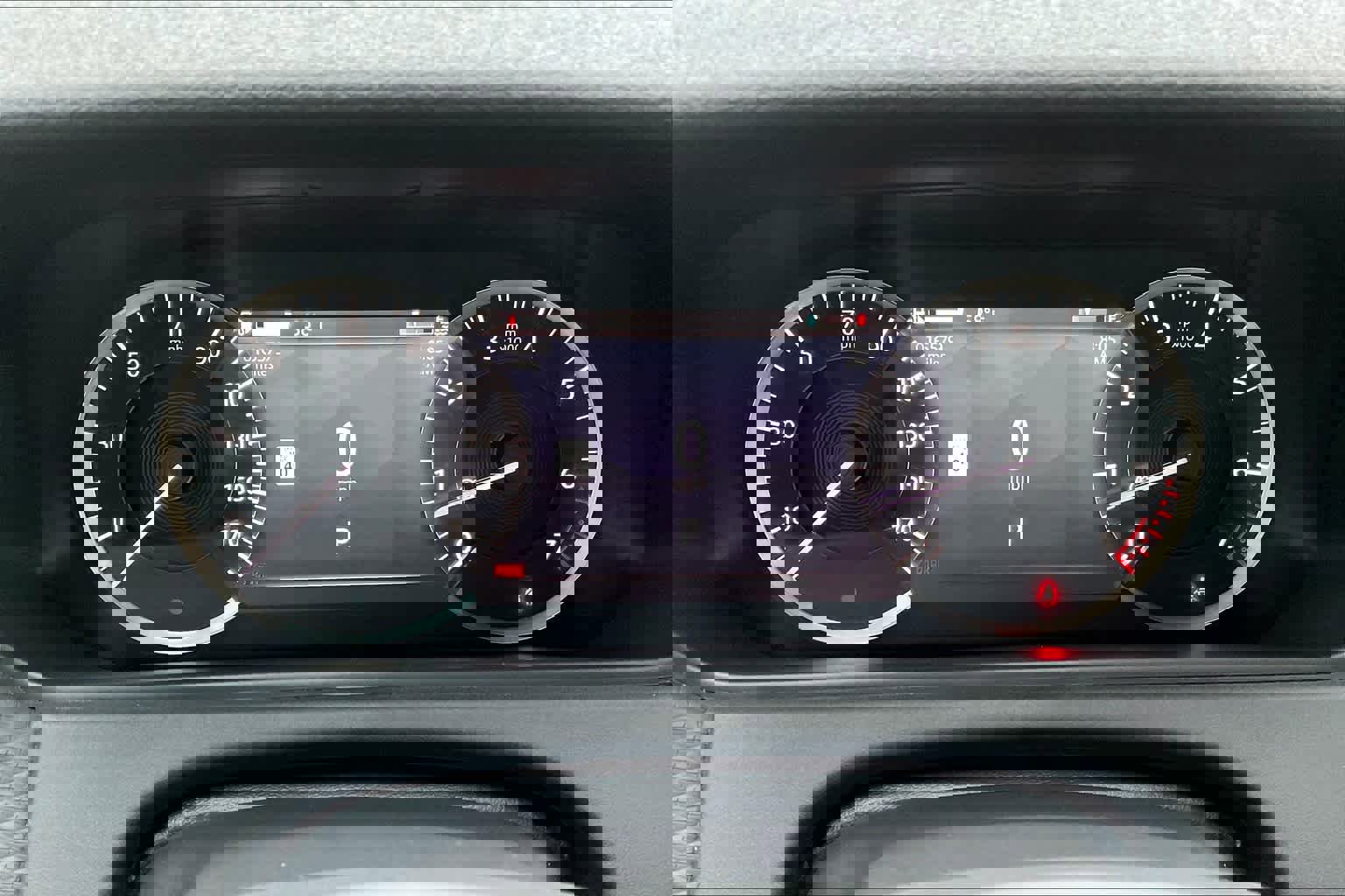 Used 2023 Land Rover Range Rover Velar R-Dynamic S image 24