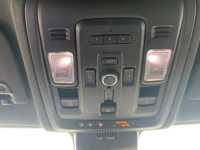 Used 2024 Chevrolet Tahoe High Country w/ Advanced Technology Package AWD/4WD image 34