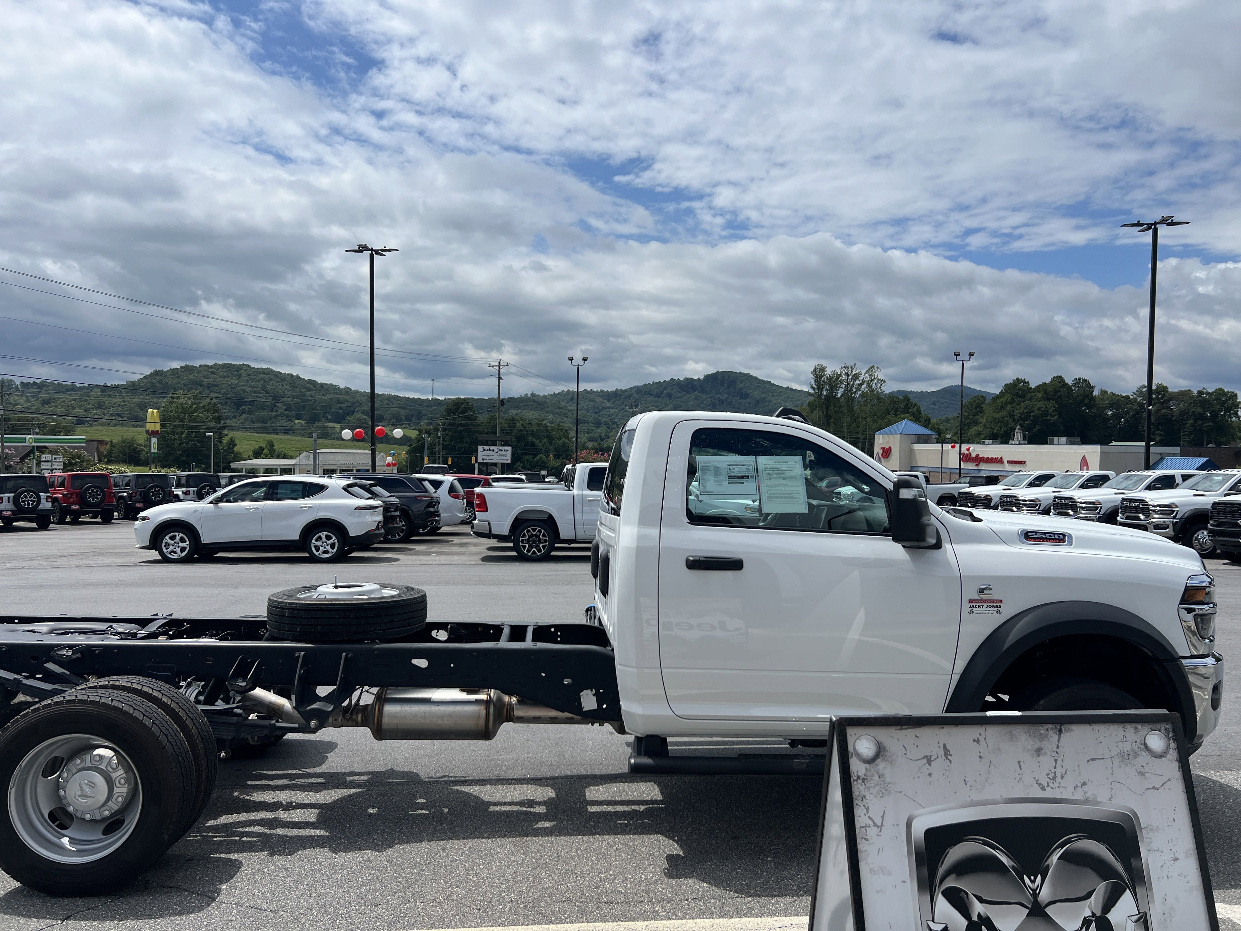 Used 2025 RAM 5500 Tradesman image 4