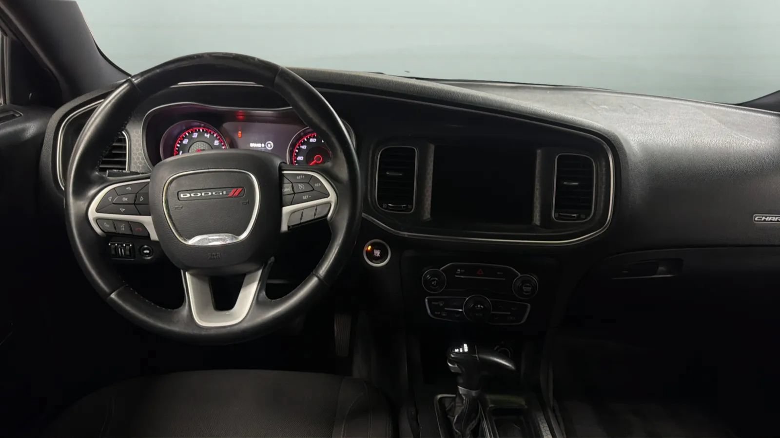 Used 2016 Dodge Charger SXT RWD image 11