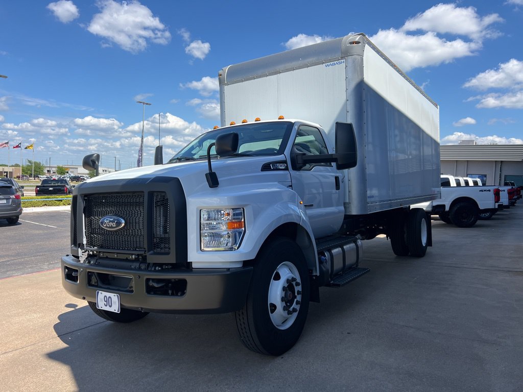 New 2027 Ford F650 2WD Regular Cab Super Duty image 3