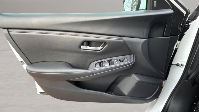 Used 2023 Nissan Sentra SV image 17