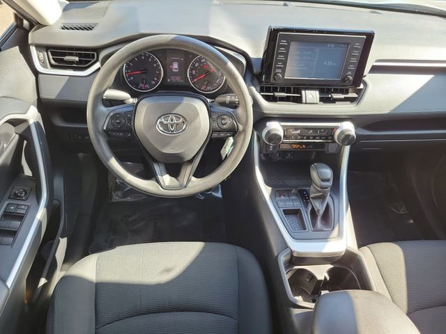 Used 2019 Toyota RAV4 LE FWD image 15