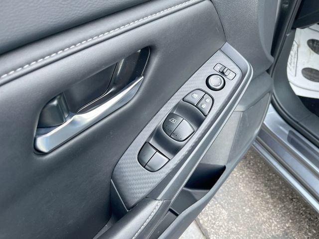 Used 2025 Nissan Sentra SV w/ Trunk Package image 21