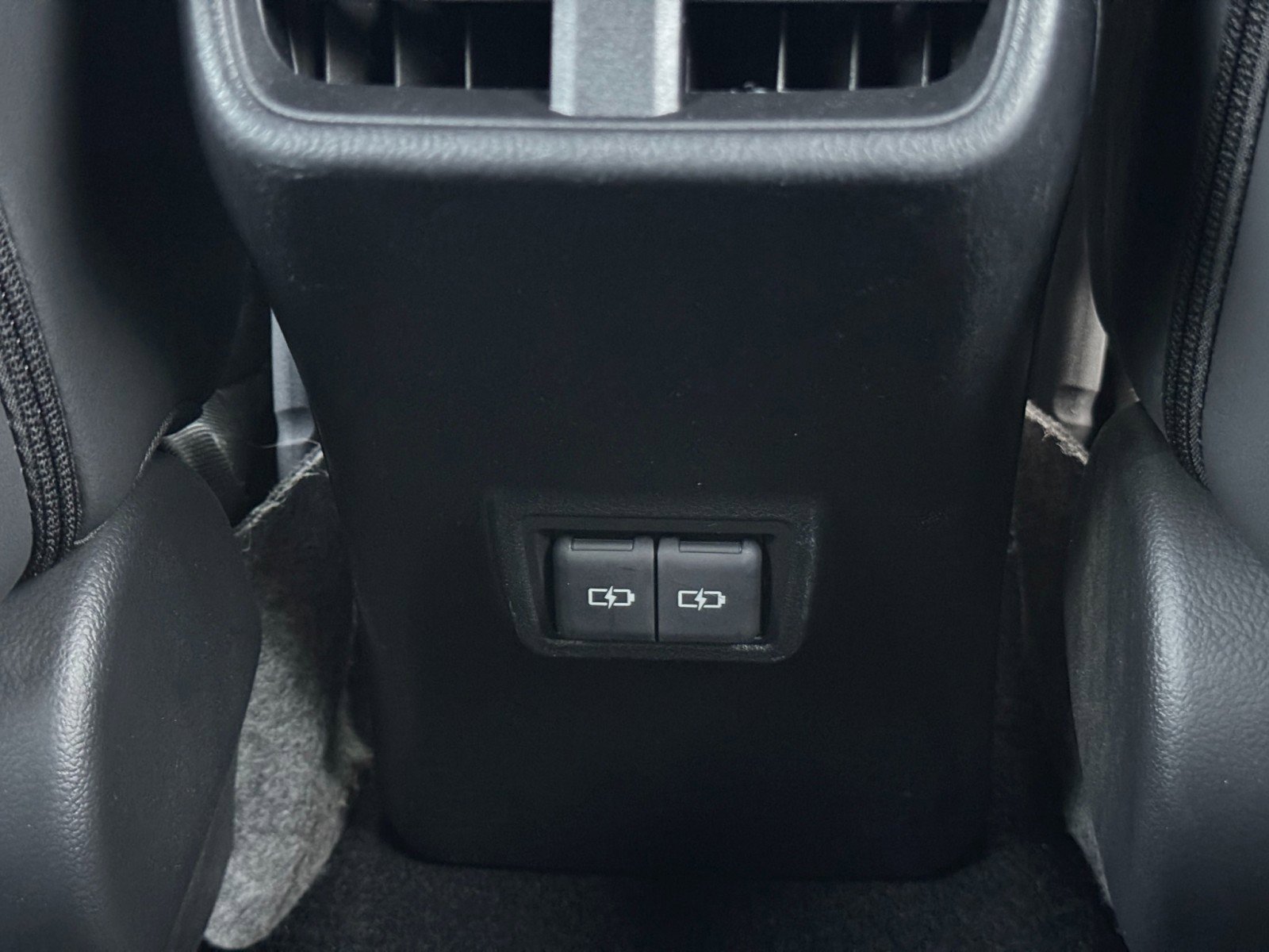 Used 2022 Lexus UX 200 image 31