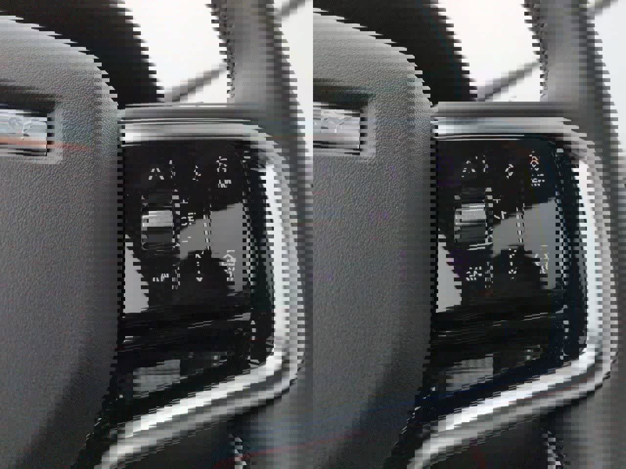 New 2026 Land Rover Discovery Sport Landmark image 23