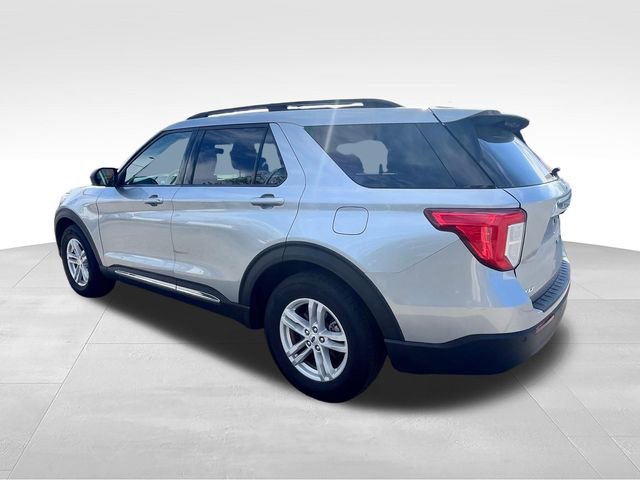 Used 2024 Ford Explorer XLT RWD image 7
