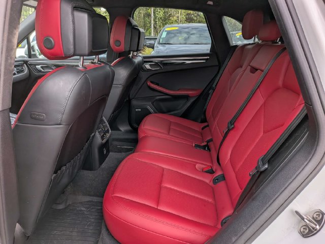 Used 2020 Porsche Macan S AWD/4WD image 13