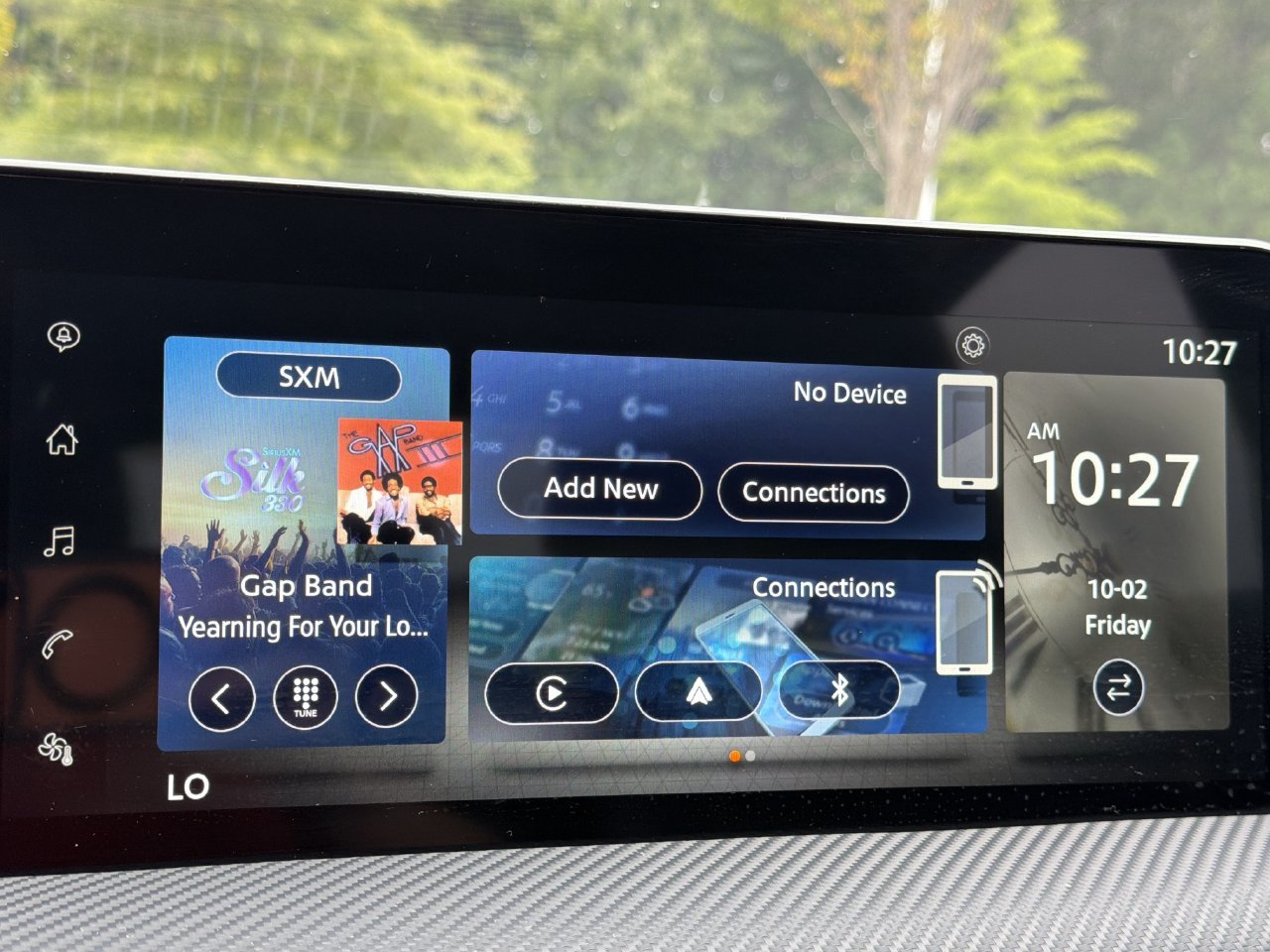Certified 2025 Nissan Kicks SR FWD image 4