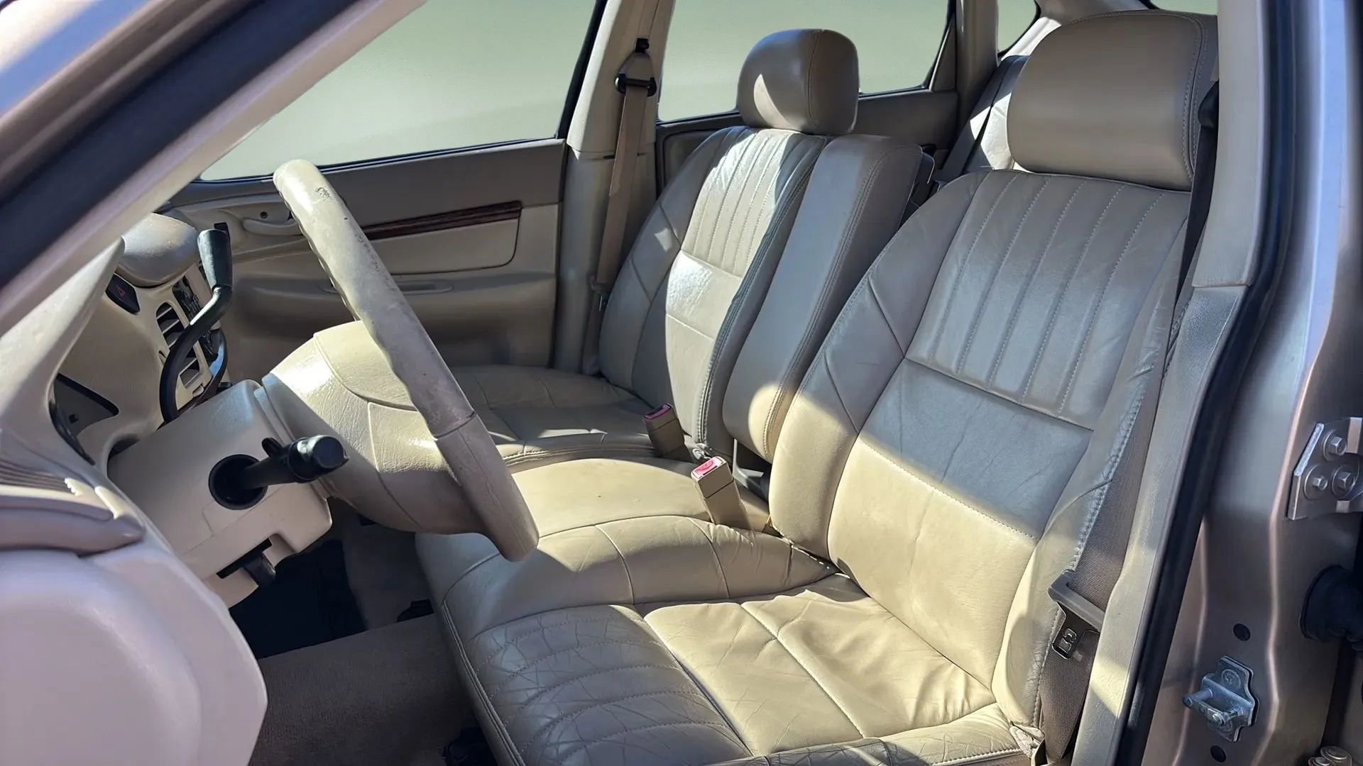 Used 2005 Chevrolet Impala LS w/ Preferred Equipment Group image 23