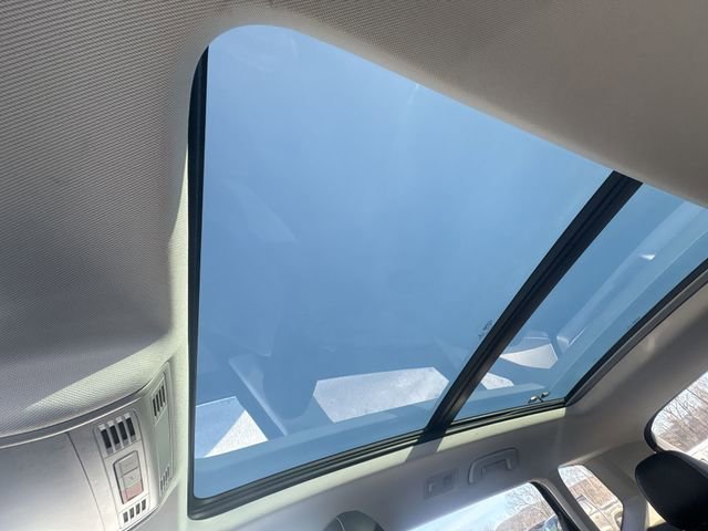 Used 2022 Volkswagen Taos SE image 19