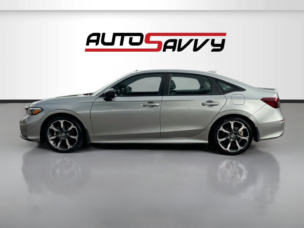 Used 2025 Honda Civic Sport image 4
