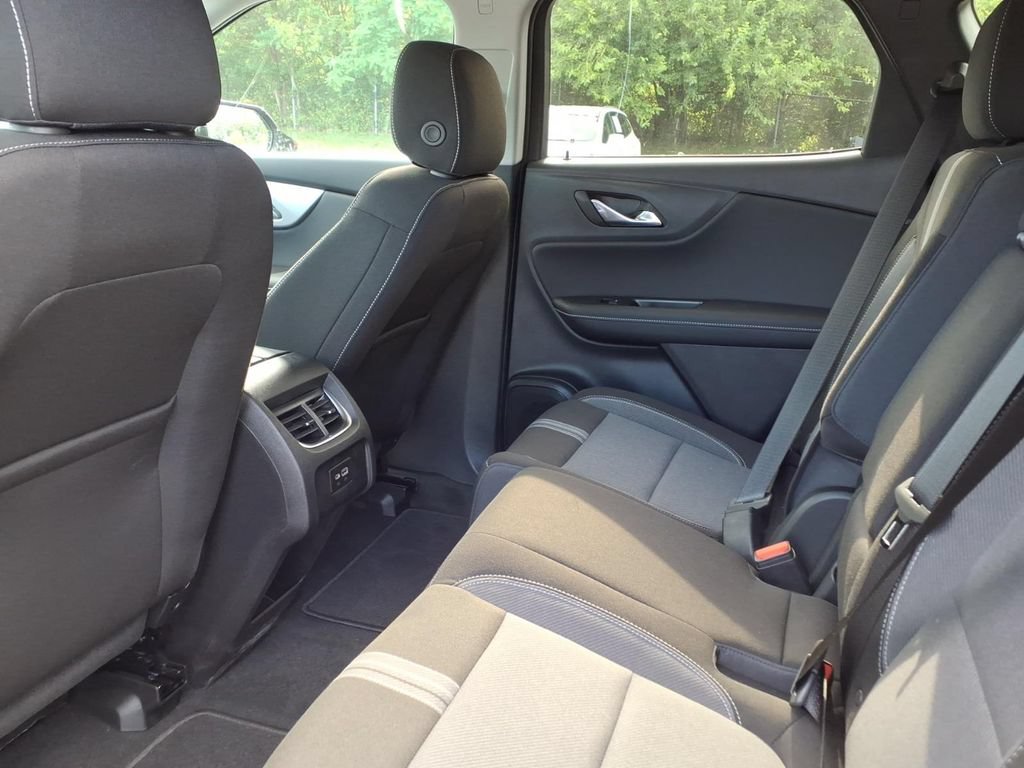 New 2026 Chevrolet Blazer LT w/ Convenience Package FWD image 16
