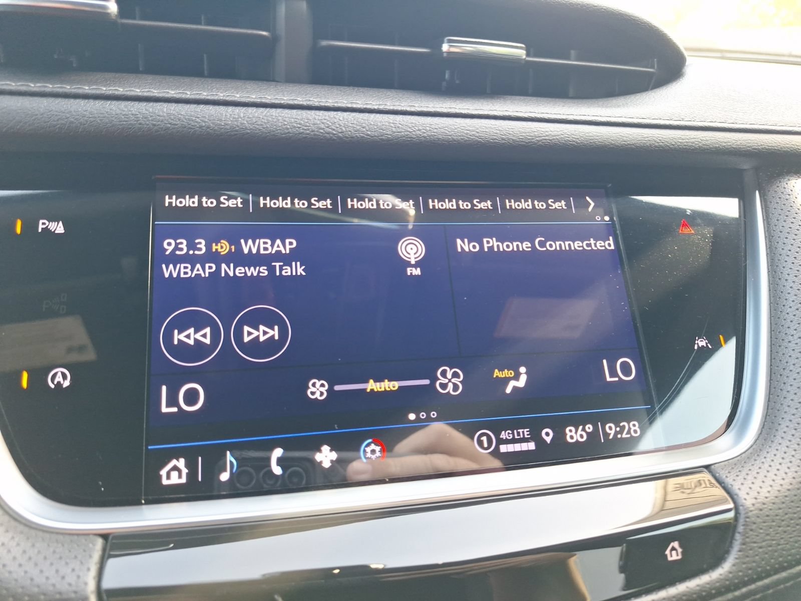 Used 2024 Cadillac XT6 Luxury FWD image 24