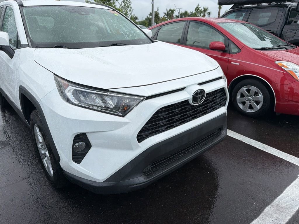 Used 2020 Toyota RAV4 XLE image 8