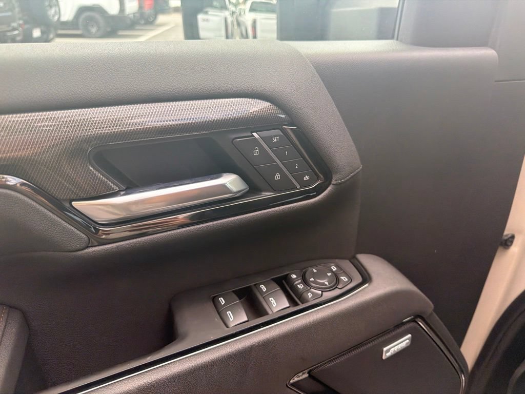 New 2026 GMC Sierra 2500 AT4 w/ AT4 Premium Plus Package AWD/4WD image 16