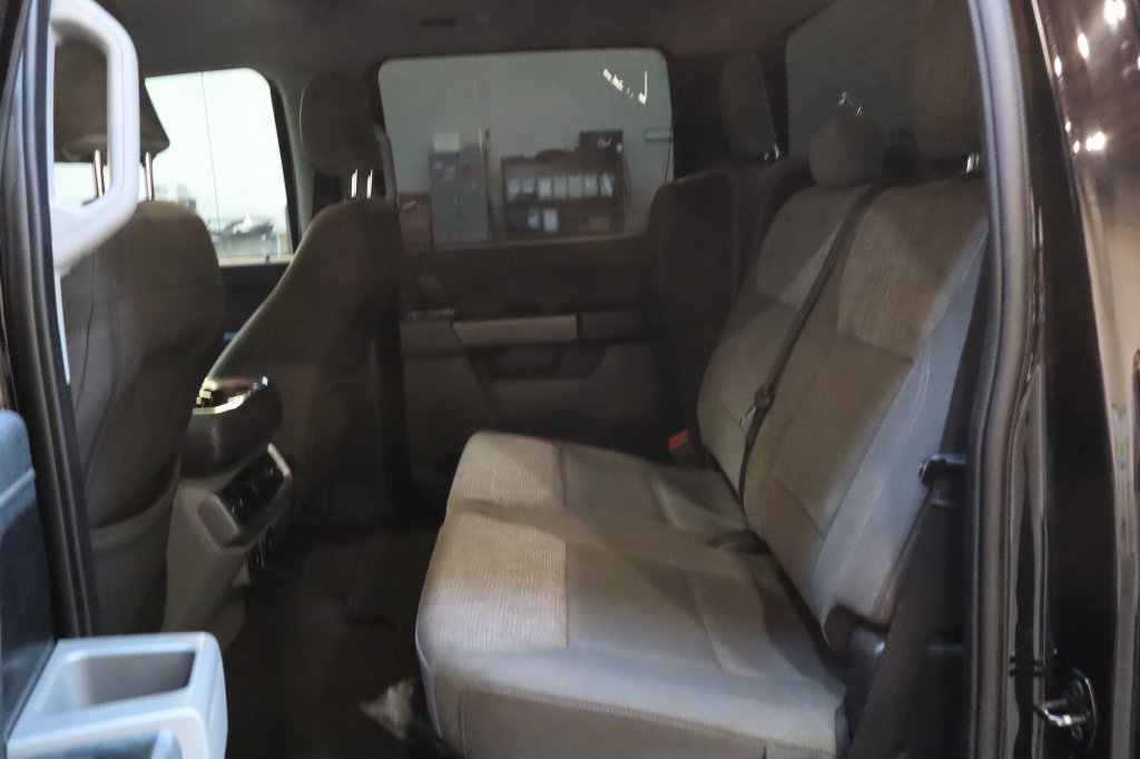 Used 2023 Ford F150 Lightning XLT AWD/4WD image 31