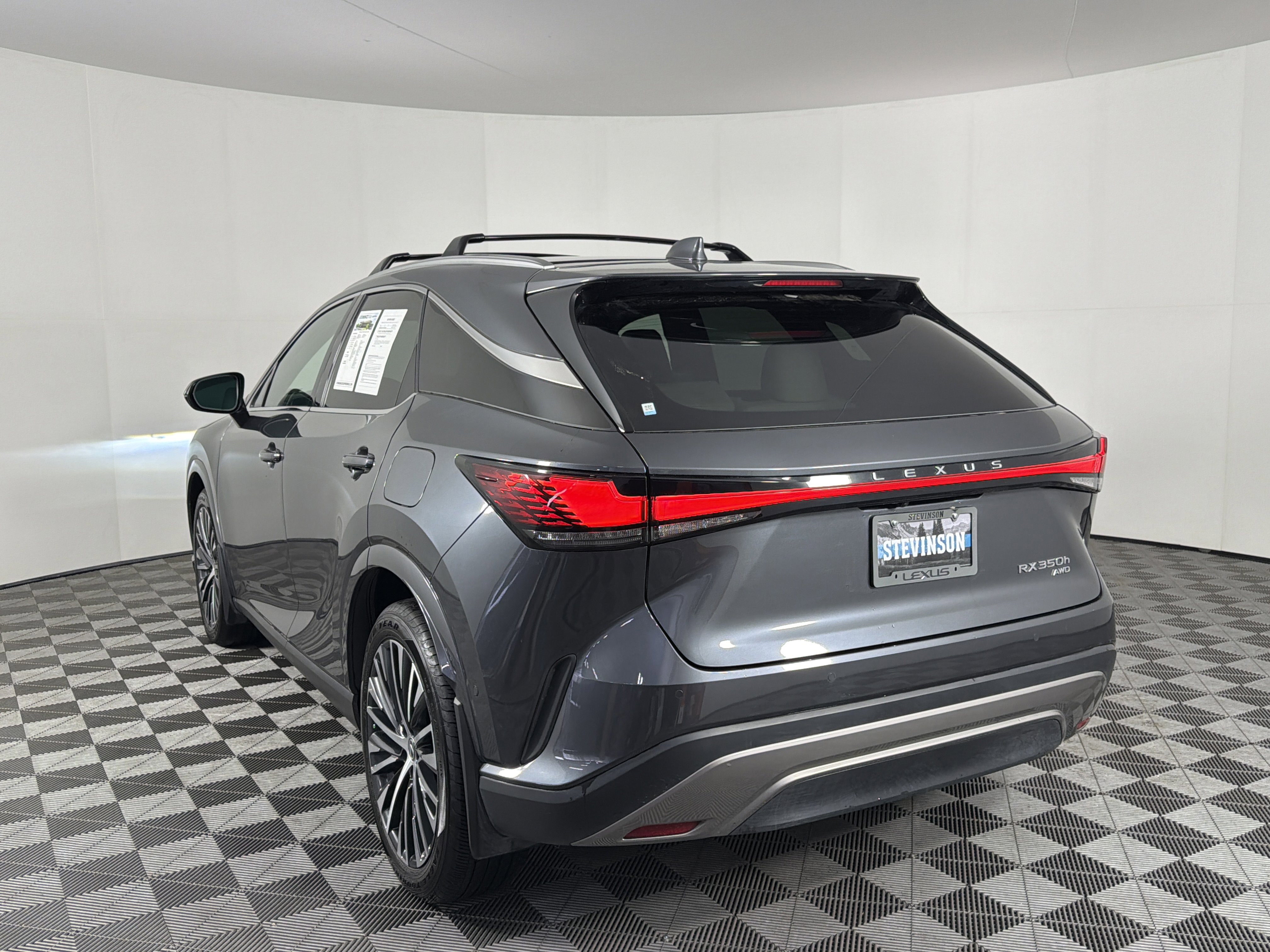 Used 2025 Lexus RX 350 w/ Convenience Package image 9