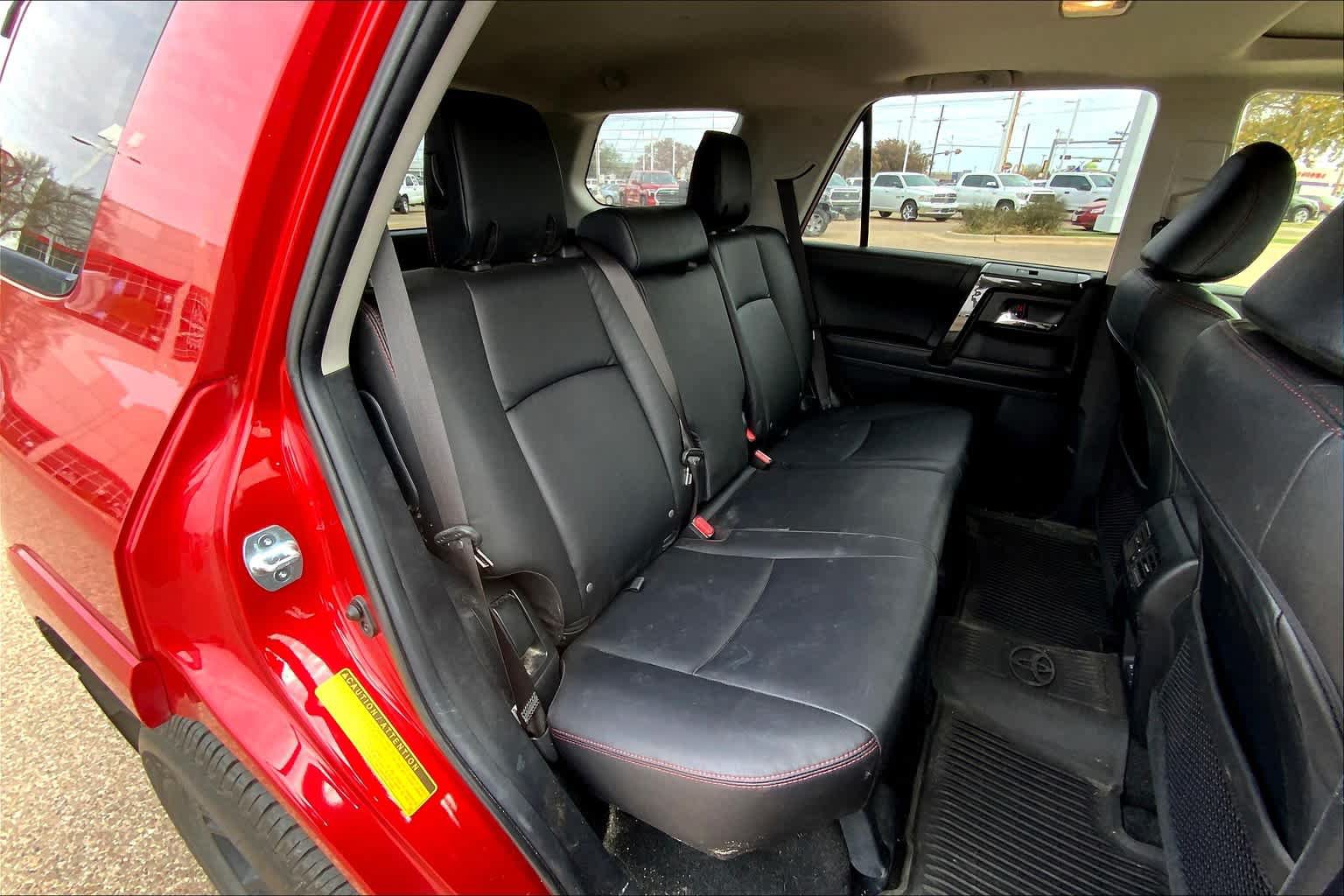 Certified 2021 Toyota 4Runner Venture w/ Moonroof Package AWD/4WD image 20