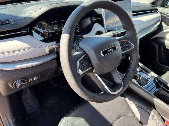 New 2026 Jeep Compass Latitude AWD/4WD image 13