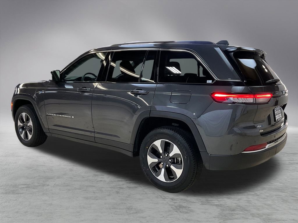 Used 2024 Jeep Grand Cherokee Limited 4xe image 4