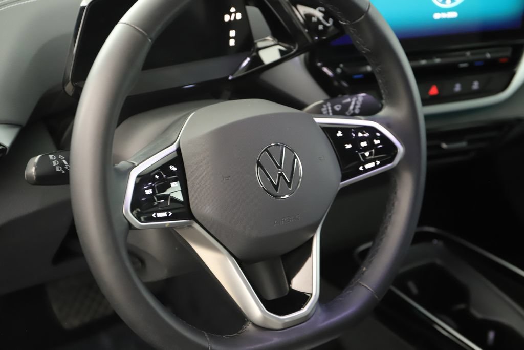 Used 2024 Volkswagen ID.4 2WD image 16
