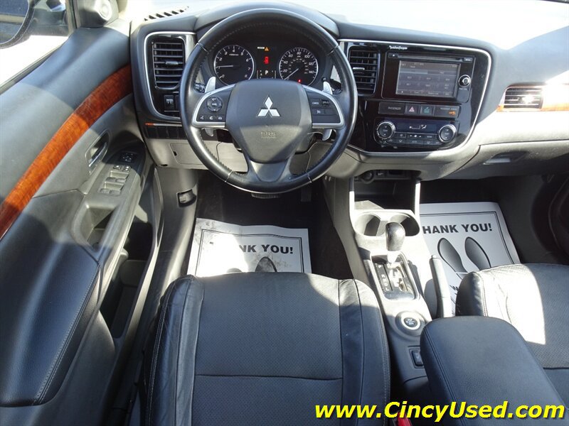 Used 2015 Mitsubishi Outlander GT AWD/4WD image 9
