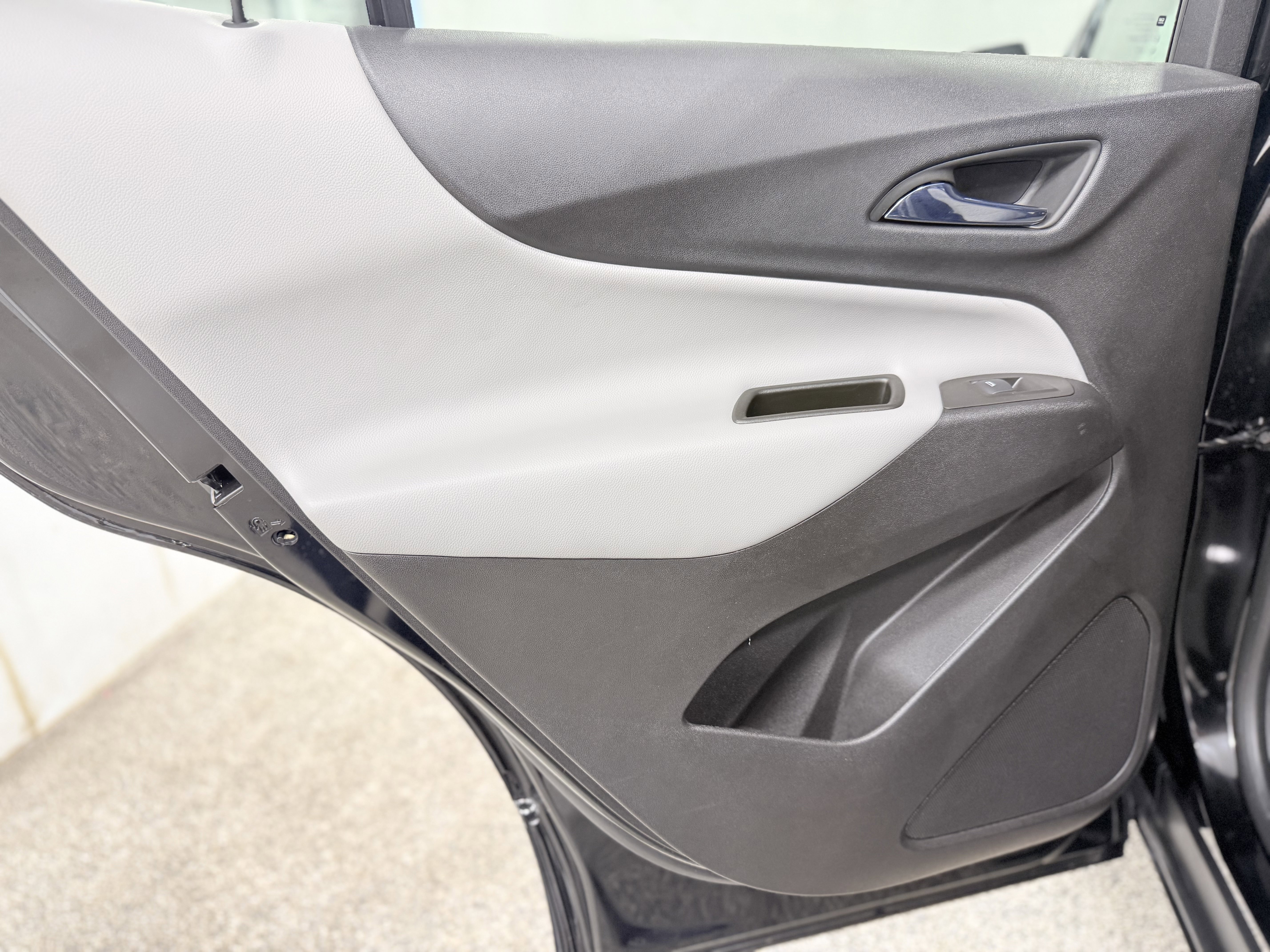 Certified 2024 Chevrolet Equinox LS w/ LS Convenience Package image 22