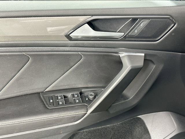 Used 2022 Volkswagen Tiguan SE image 25