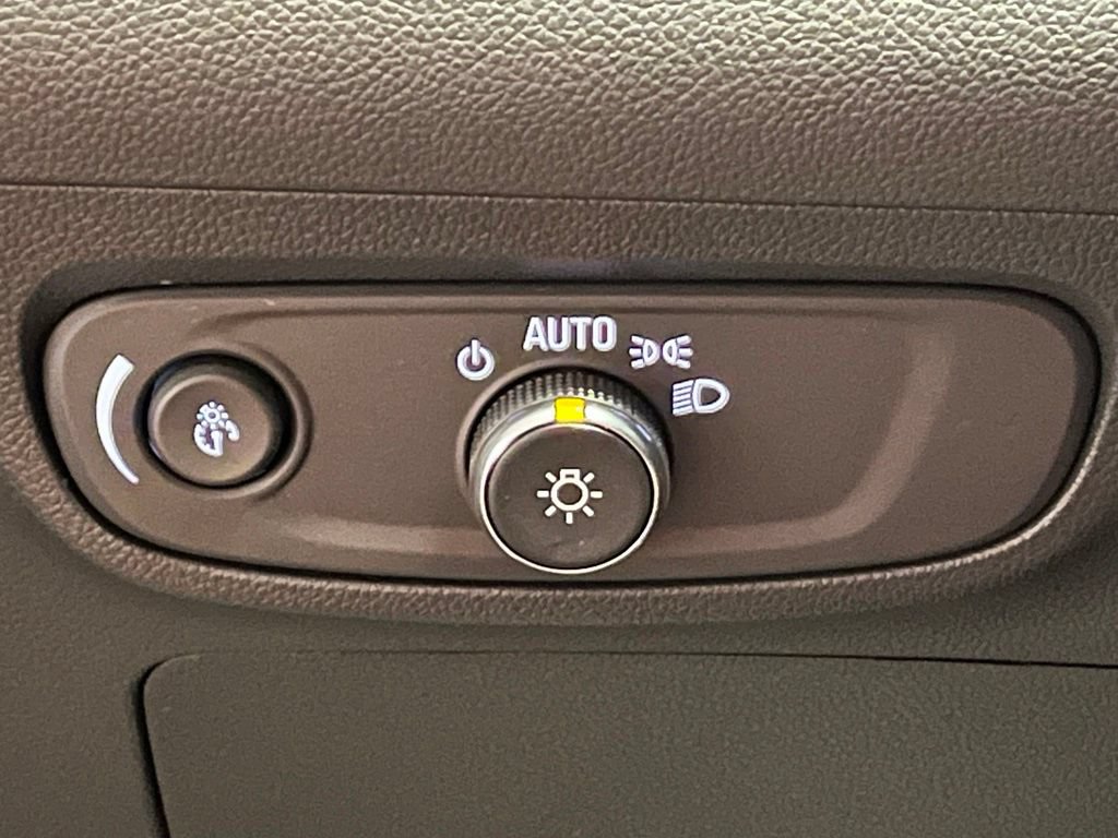 Used 2024 Buick Encore GX Preferred w/ Comfort Package AWD/4WD image 13