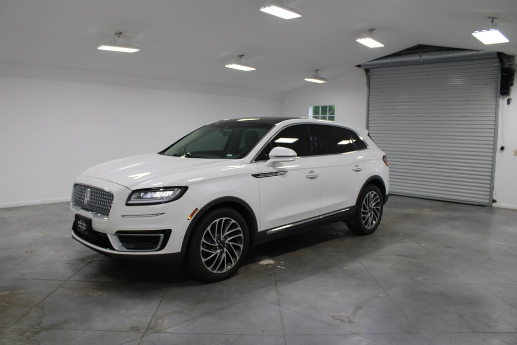 Used 2020 Lincoln Nautilus Reserve w/ Equipment Group 201A image 4