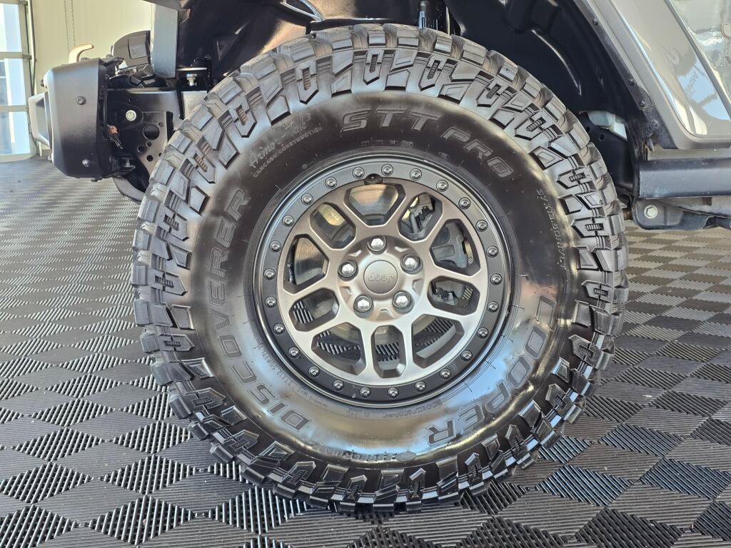 Used 2021 Jeep Wrangler Unlimited Rubicon AWD/4WD image 10