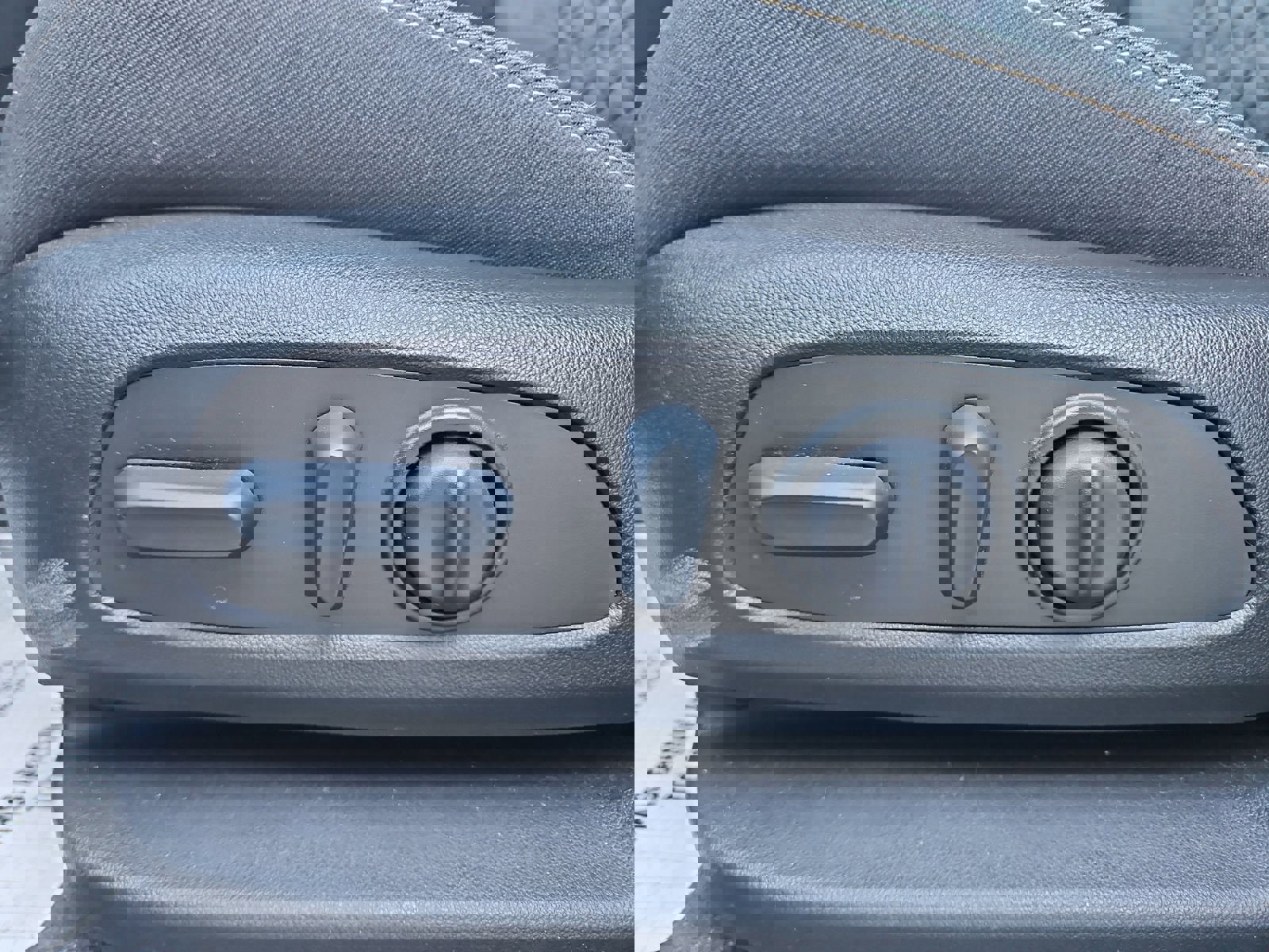 Used 2023 Chevrolet Equinox LT image 8