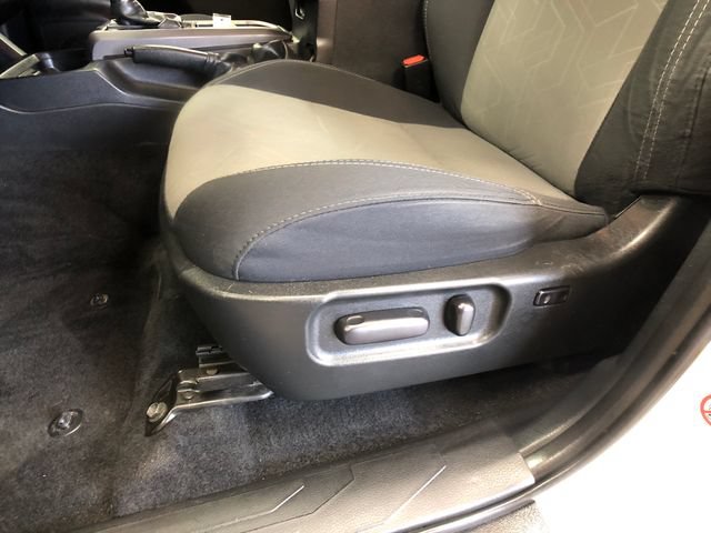Used 2020 Toyota Tacoma TRD Sport w/ Technology Package AWD/4WD image 11