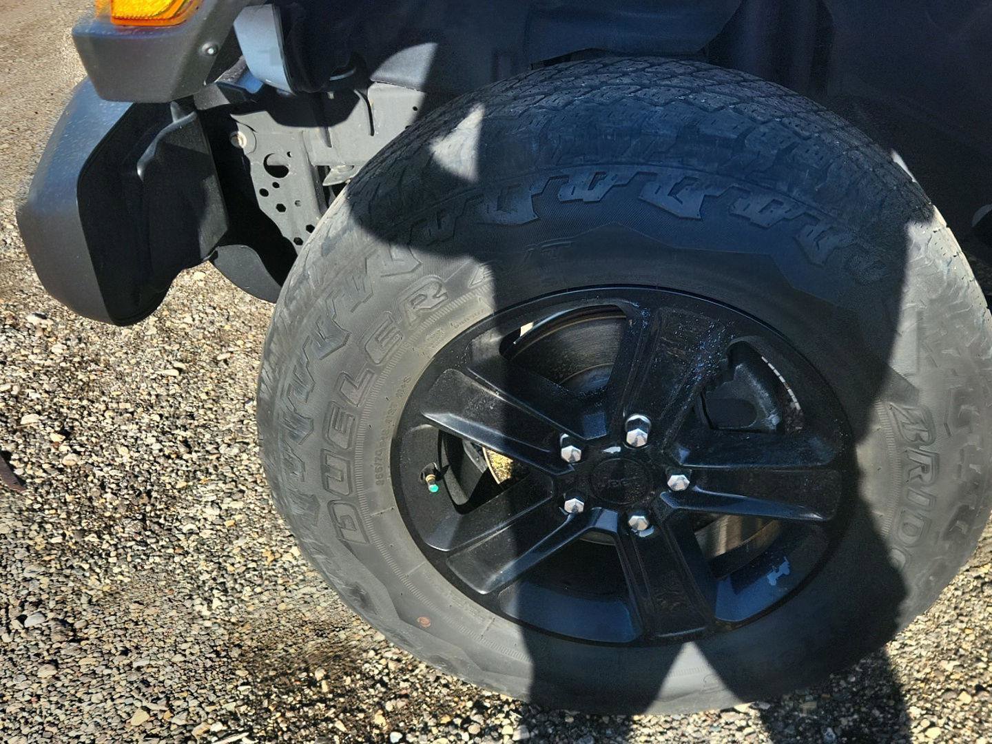 Used 2021 Jeep Wrangler Unlimited Sahara AWD/4WD image 9