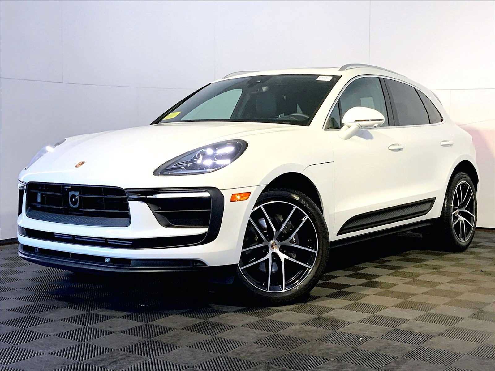 Certified 2024 Porsche Macan