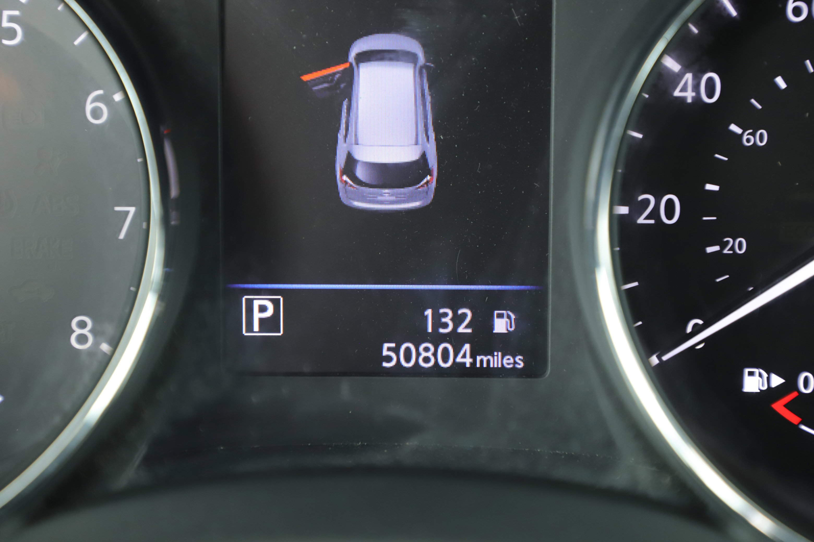 Used 2018 Nissan Rogue SV image 14