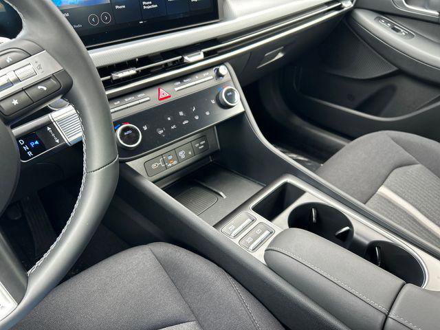 New 2026 Hyundai Sonata SEL AWD/4WD image 13