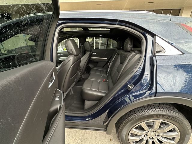 Used 2021 Cadillac XT4 Premium Luxury image 30