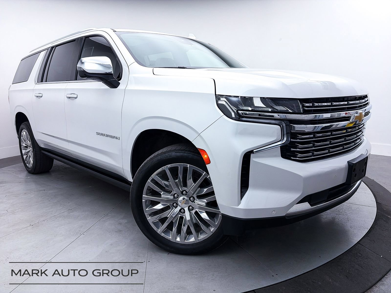 Used 2023 Chevrolet Suburban Premier w/ Premium Package image 1