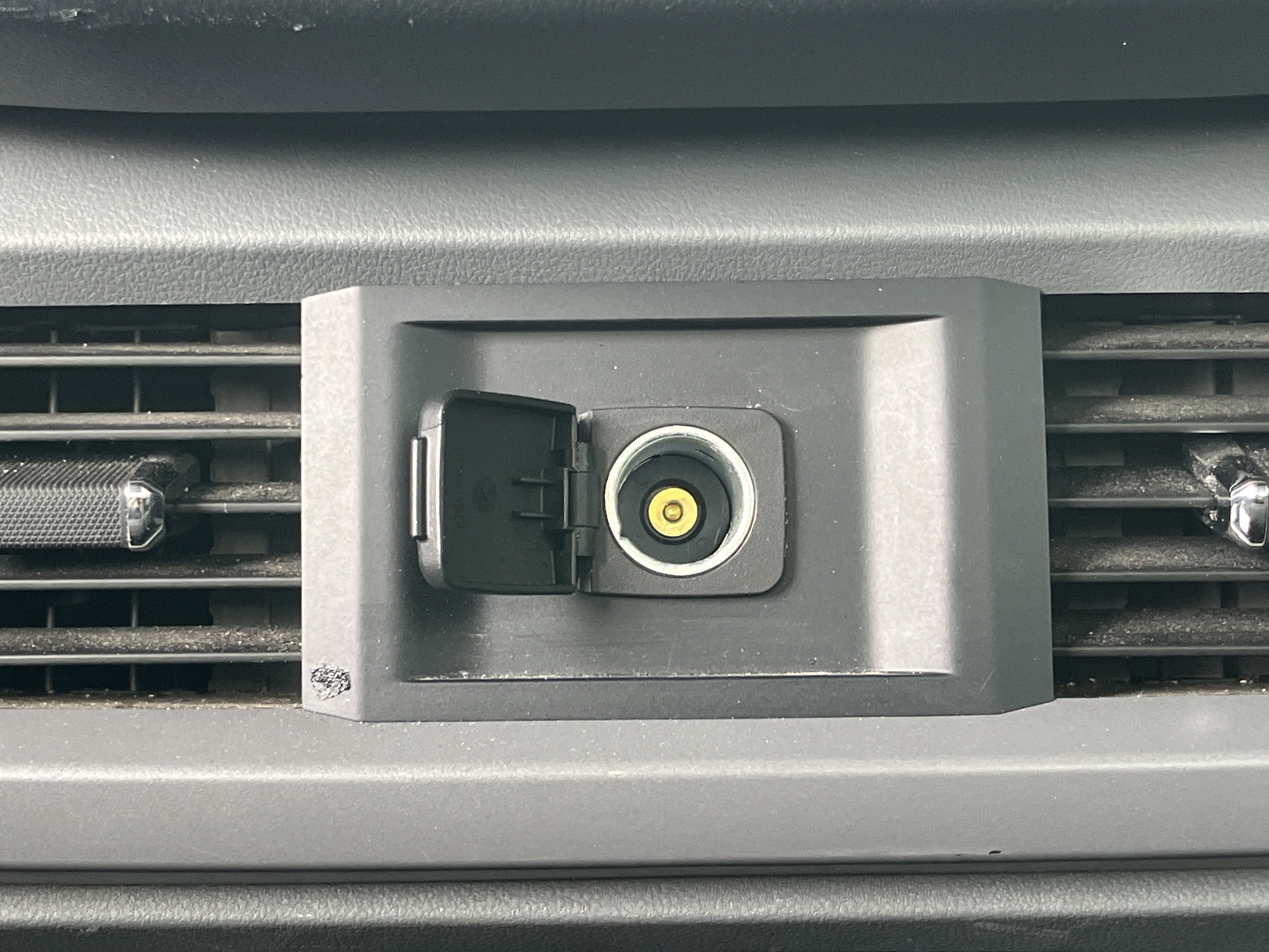 Used 2024 Ford F150 XLT w/ Mobile Office Package image 21