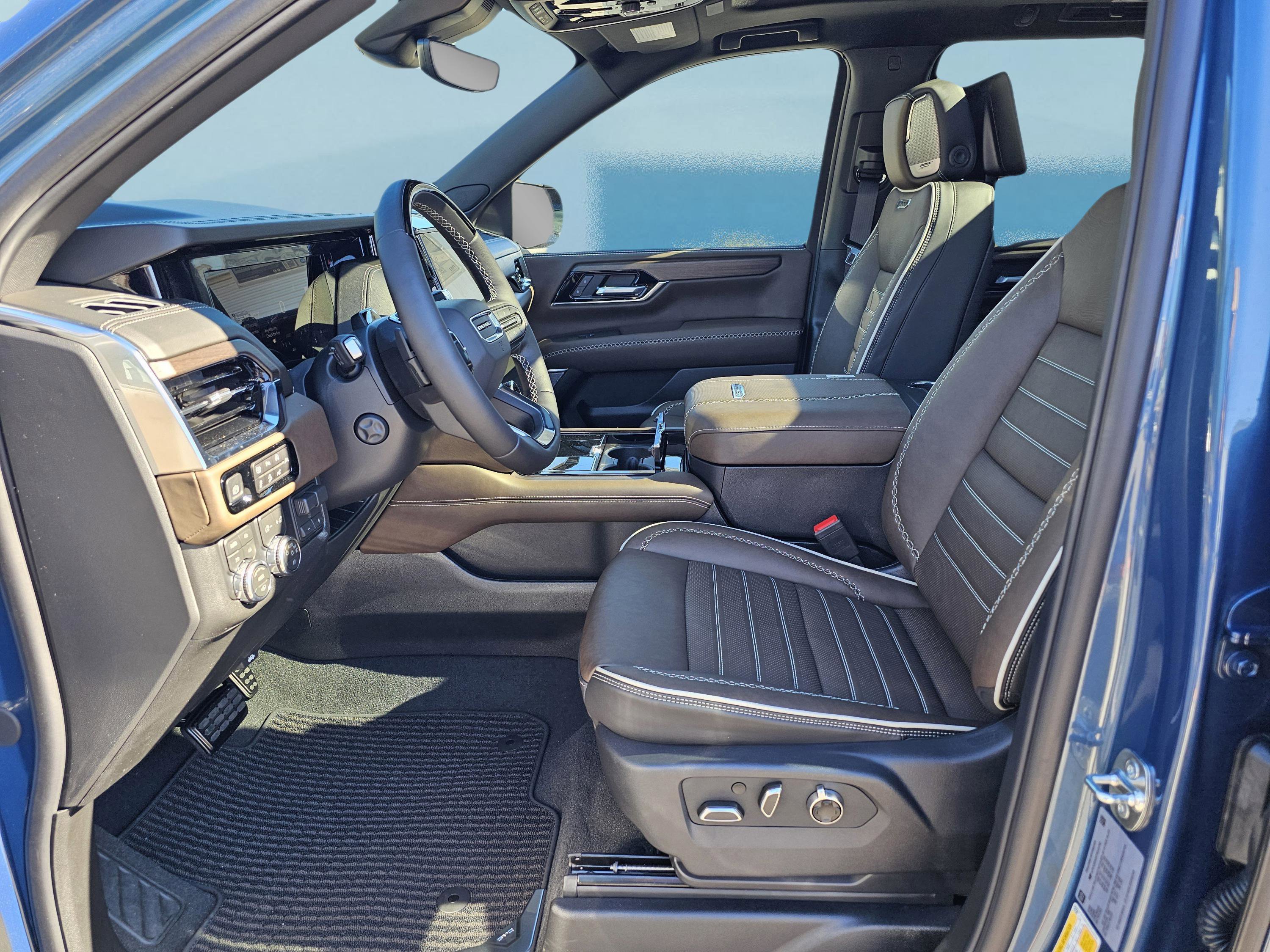 New 2026 GMC Yukon Denali Ultimate image 14