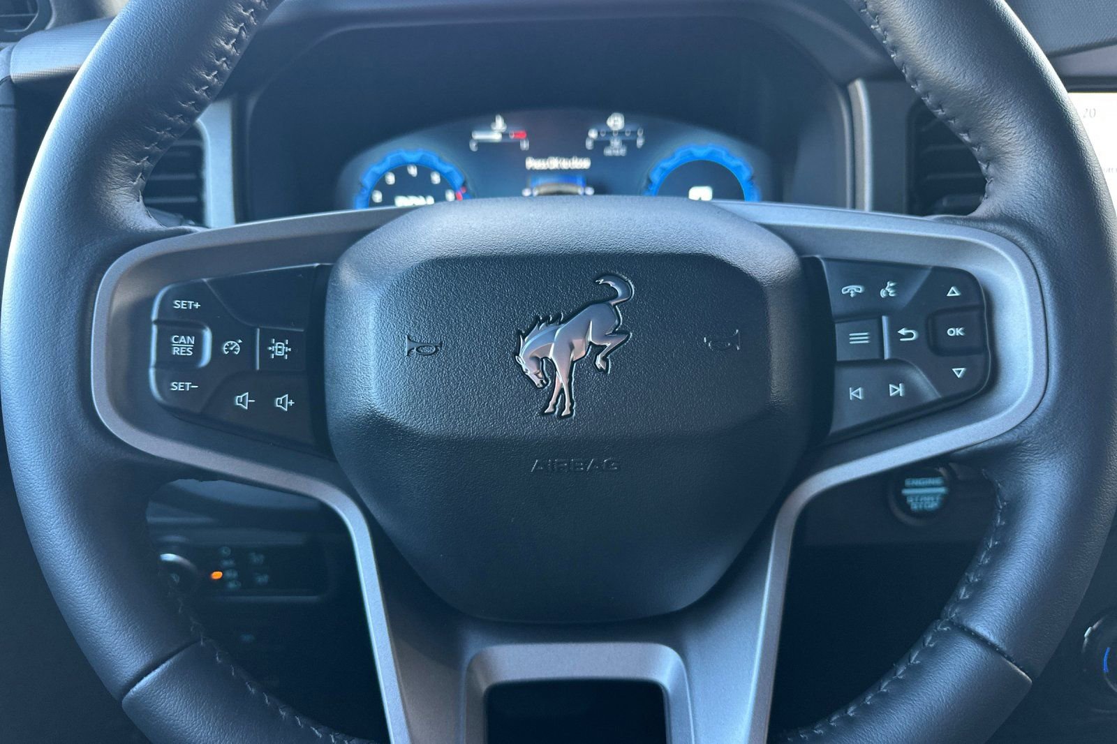 New 2025 Ford Bronco Badlands image 24