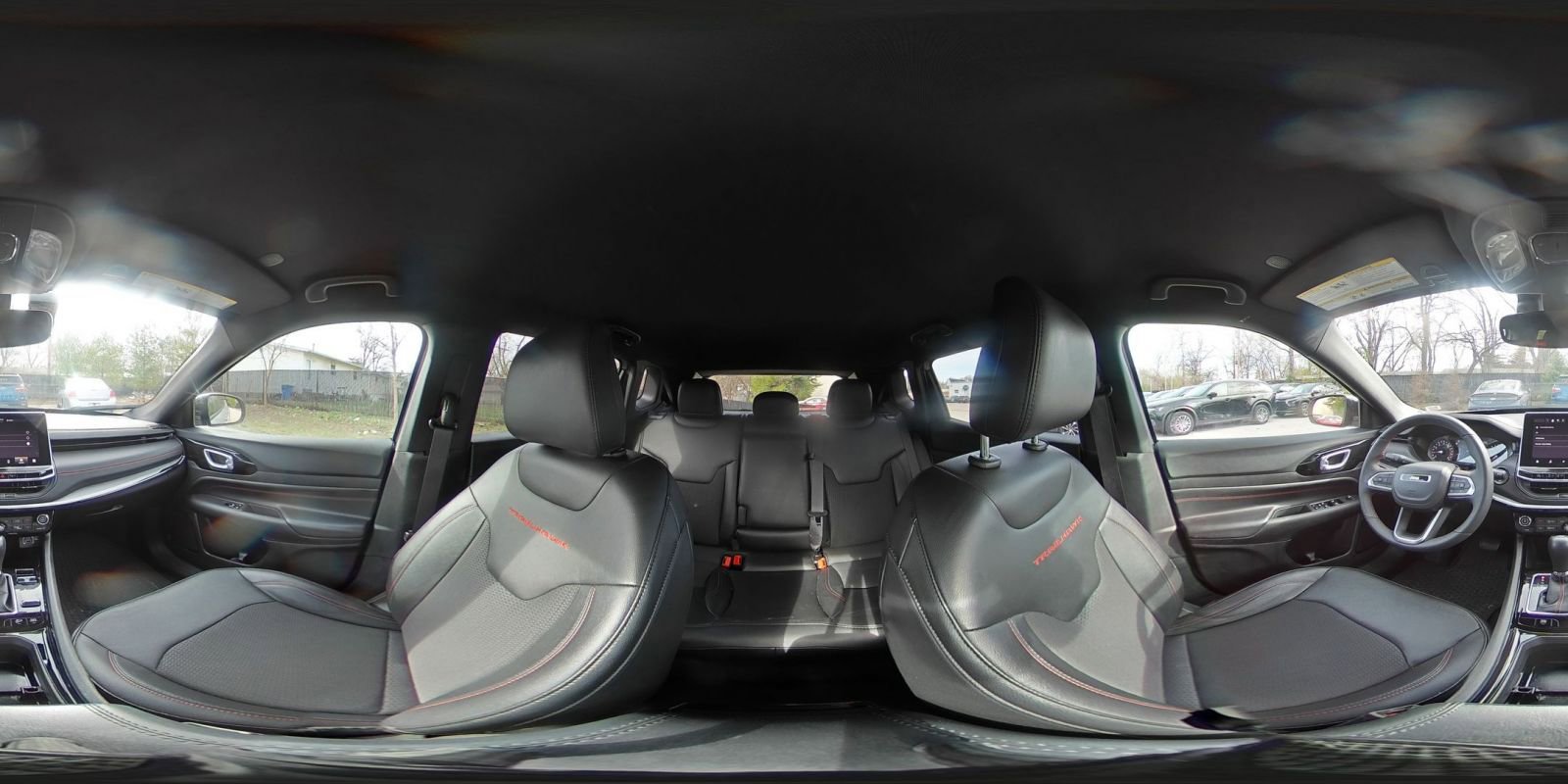 Used 2025 Jeep Compass Trailhawk image 40