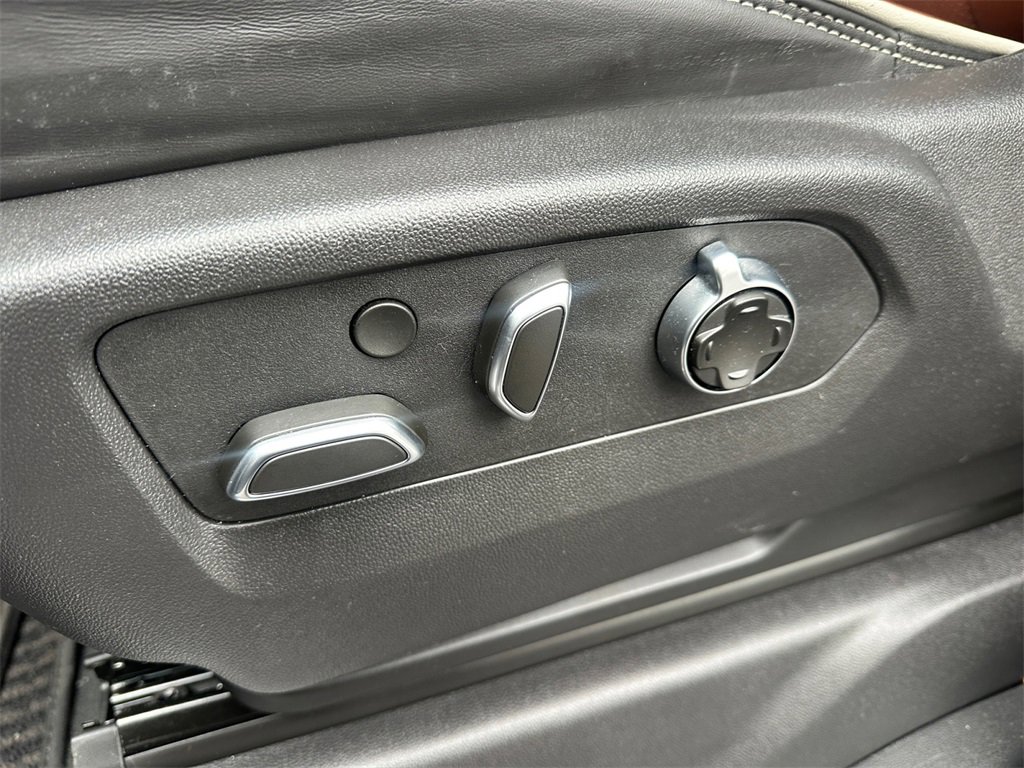 Used 2025 GMC Sierra 2500 Denali Ultimate image 30